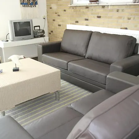 Apartment Jonas & De Walvis *