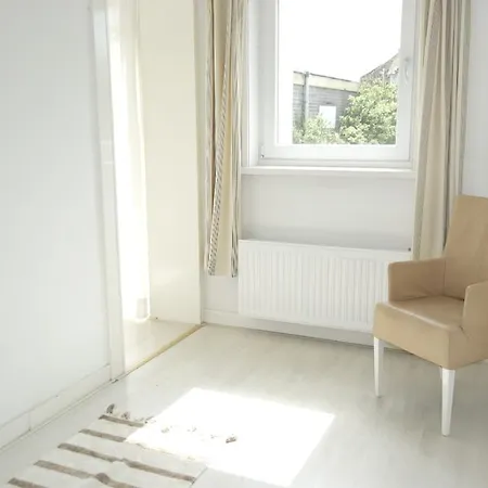Jonas & De Walvis Apartment
